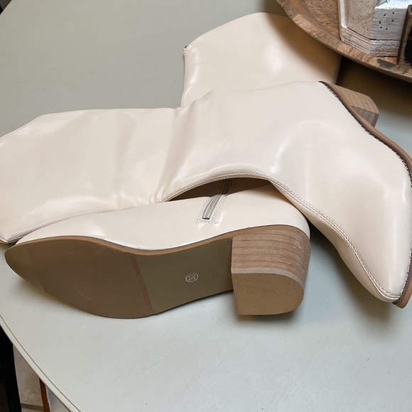 New never worn - Tan calf high boots - Picture 5 of 5